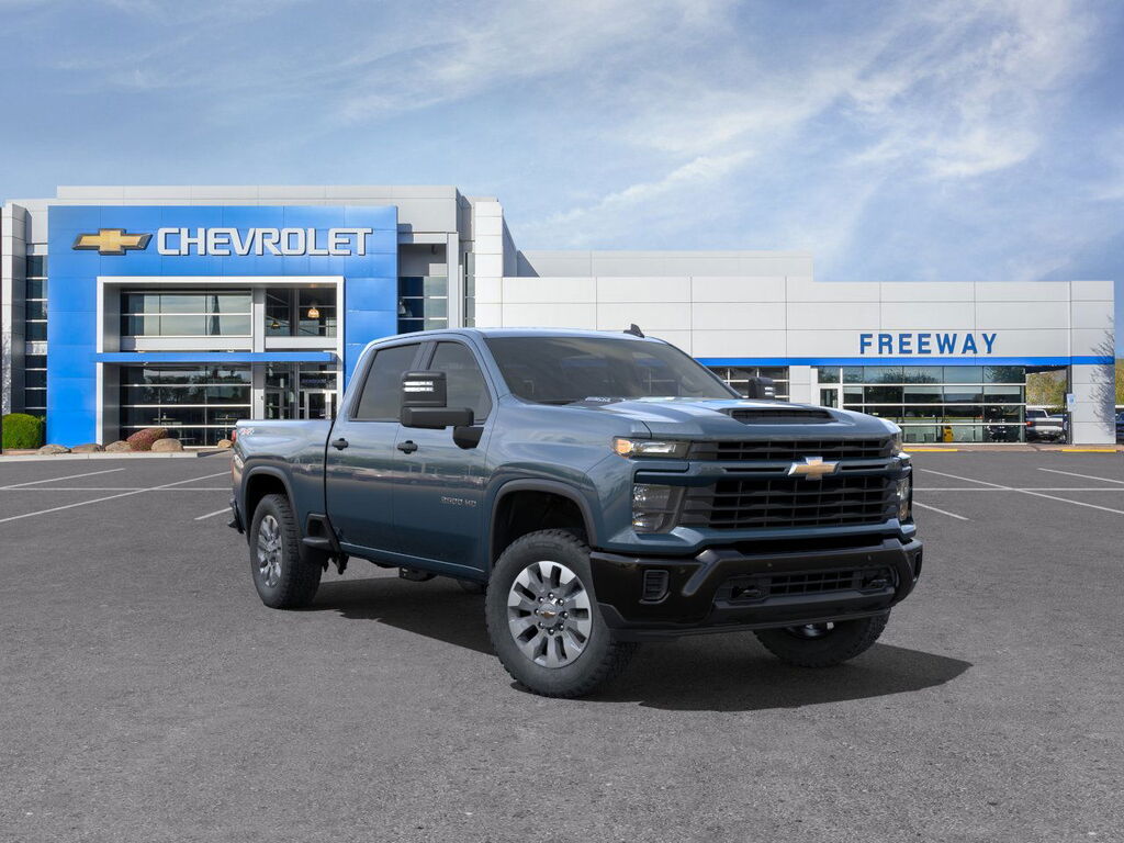 2025 Chevrolet Silverado 2500HD Crew Cab Custom 4WD