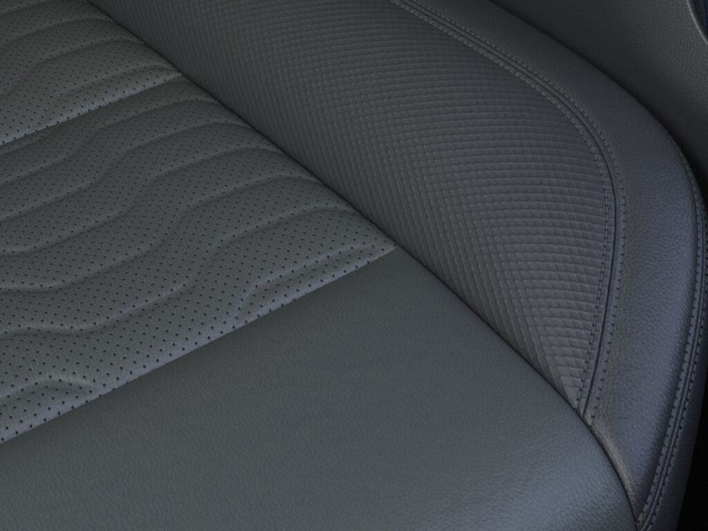 2025 Chevrolet Silverado 2500HD ZR2 - Photo 42