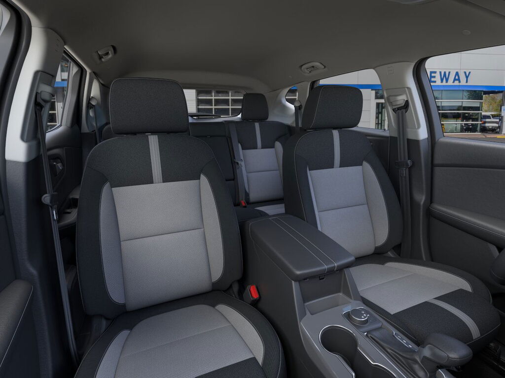 2025 Chevrolet Blazer 2LT - Photo 16