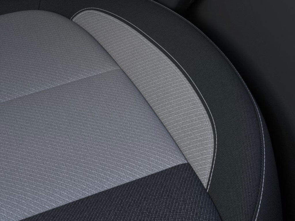 2025 Chevrolet Blazer 2LT - Photo 21