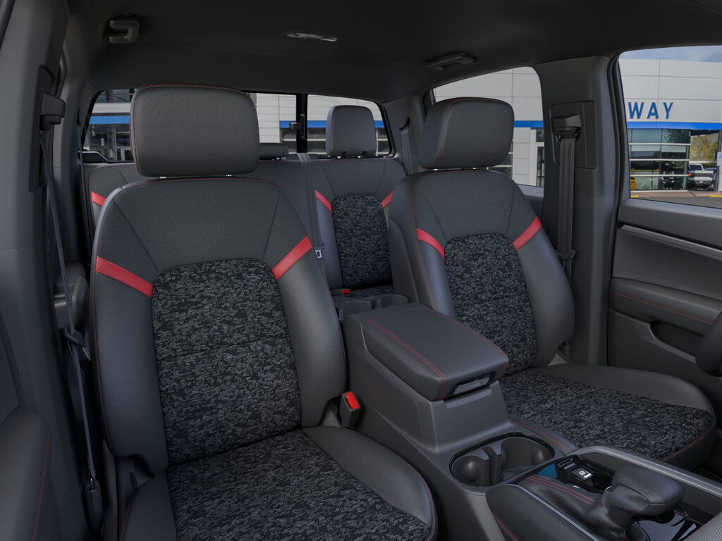 2025 Chevrolet Colorado Z71 - Photo 16