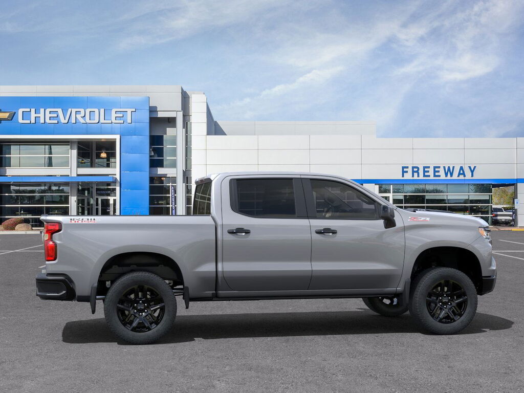 2025 Chevrolet Silverado 1500 LT Trail Boss - Photo 9