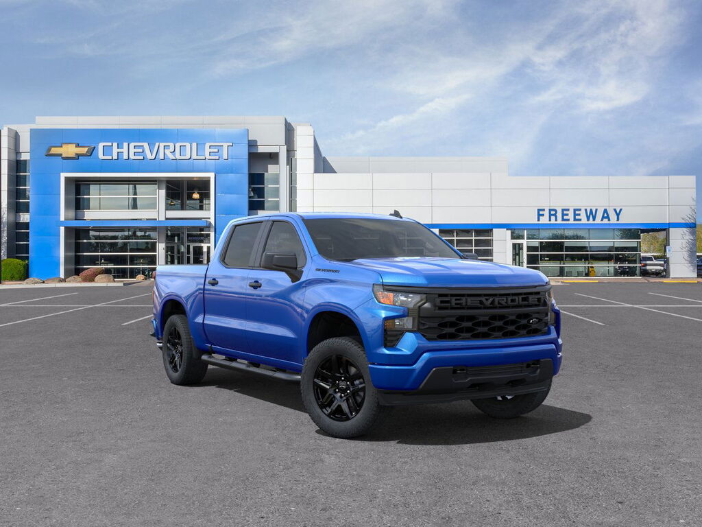 2025 Chevrolet Silverado 1500 Crew Cab Custom