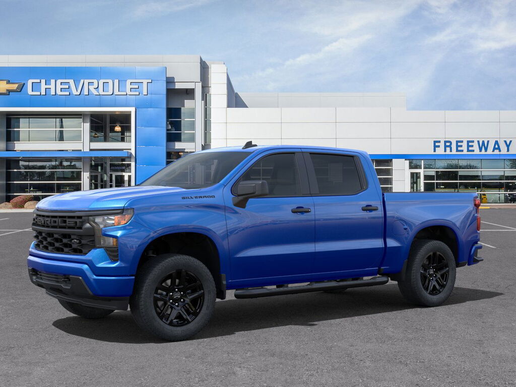 2025 Chevrolet Silverado 1500 Crew Cab Custom