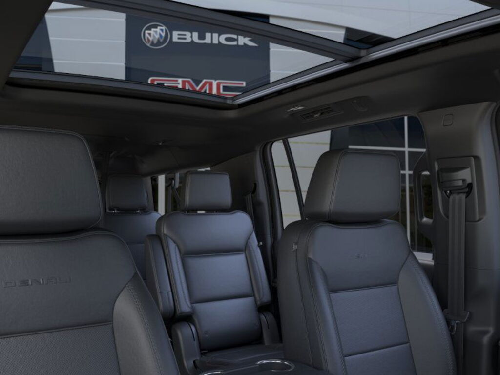 2025 GMC Yukon XL Denali 4WD