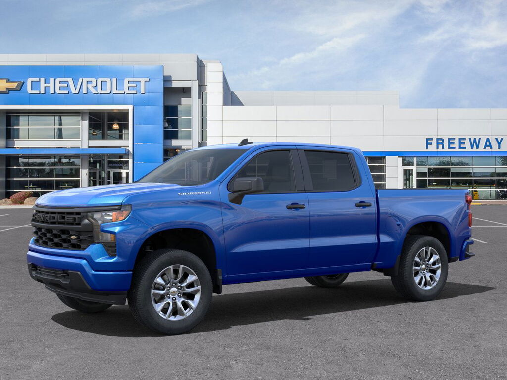 2025 Chevrolet Silverado 1500 Crew Cab Custom