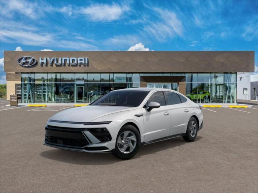 2025 Hyundai SONATA SE
