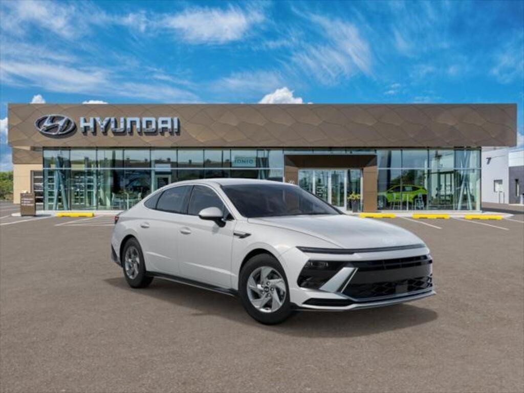 2025 Hyundai SONATA SE