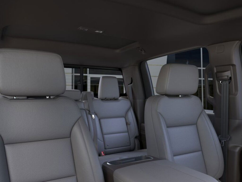 2025 GMC Sierra 1500 Crew Cab SLT 4WD