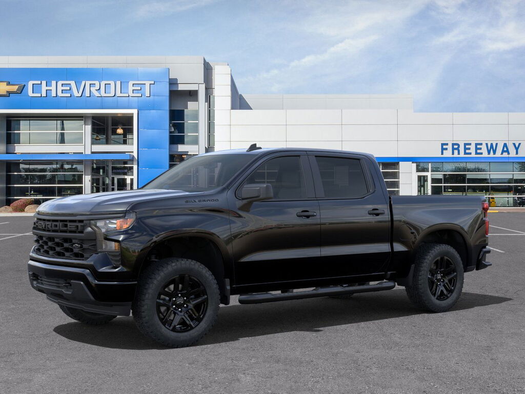 2025 Chevrolet Silverado 1500 Crew Cab Custom