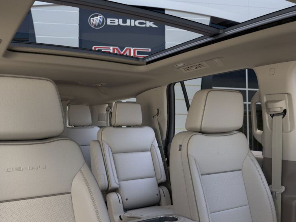 2025 GMC Yukon Denali 4WD
