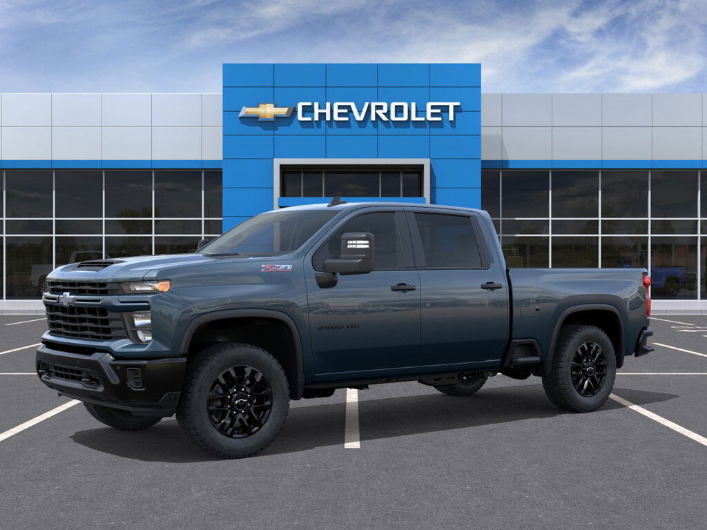 2026 Chevrolet Silverado 2500HD Custom photo 3
