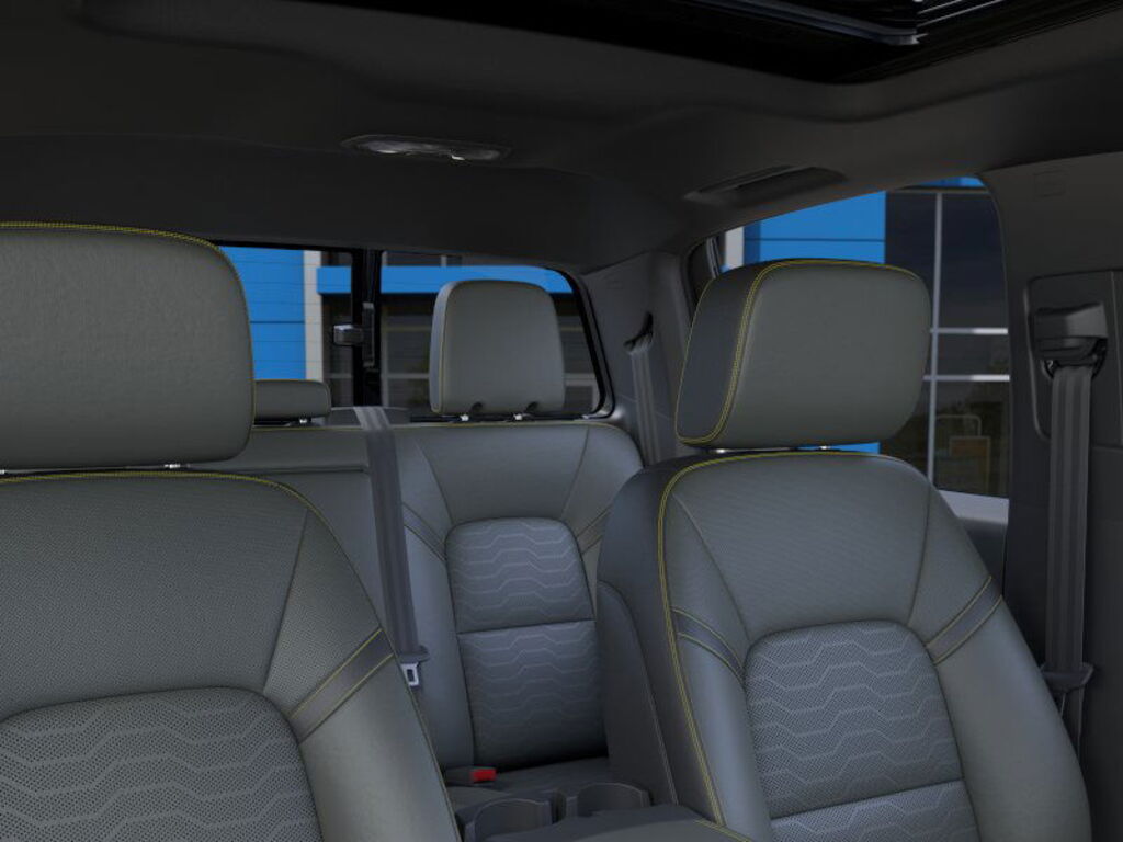 2026 Chevrolet Colorado ZR2 photo 2