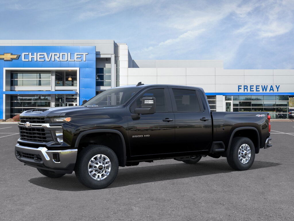 2026 Chevrolet Silverado 2500HD photo 3