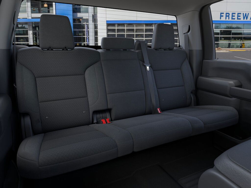2026 Chevrolet Silverado 2500 HD Custom - Photo 17