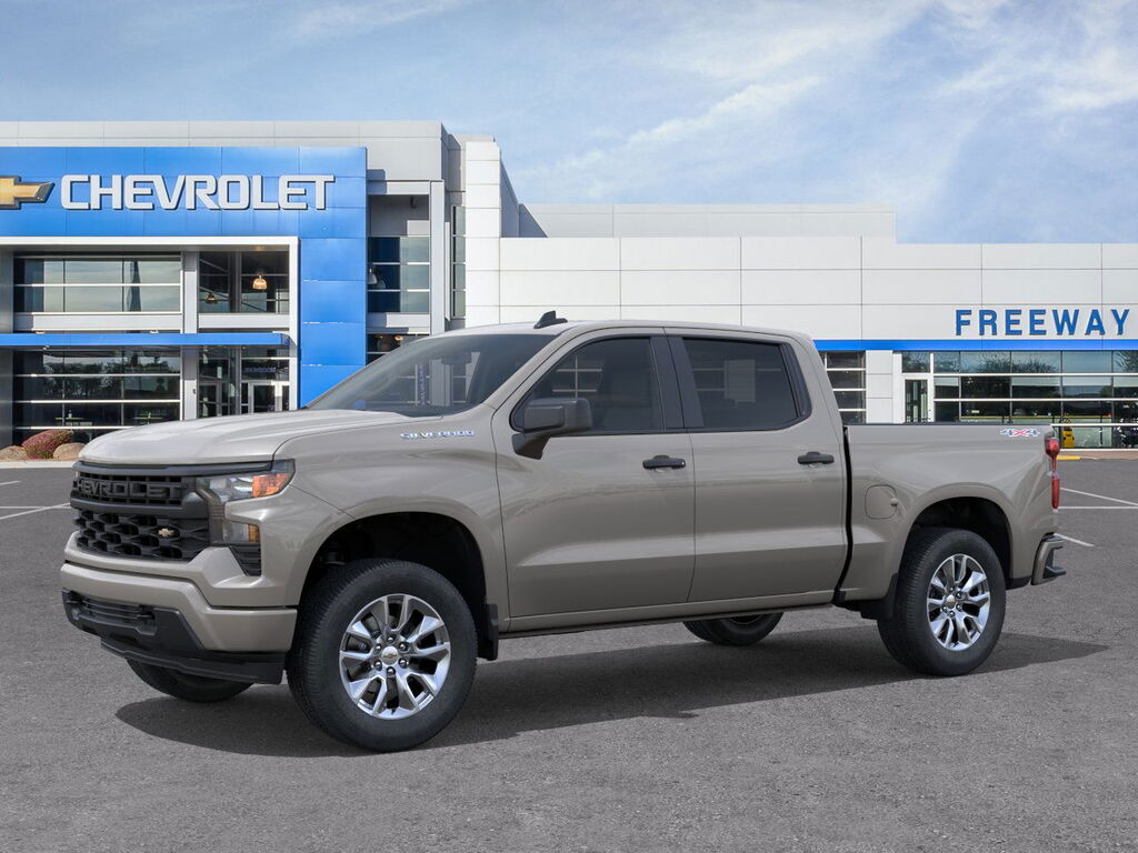 2026 Chevrolet Silverado 1500 Crew Cab Custom 4WD