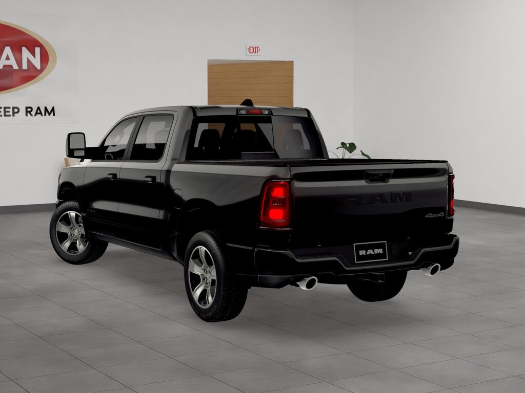 2026 Ram 1500 Crew Cab Express