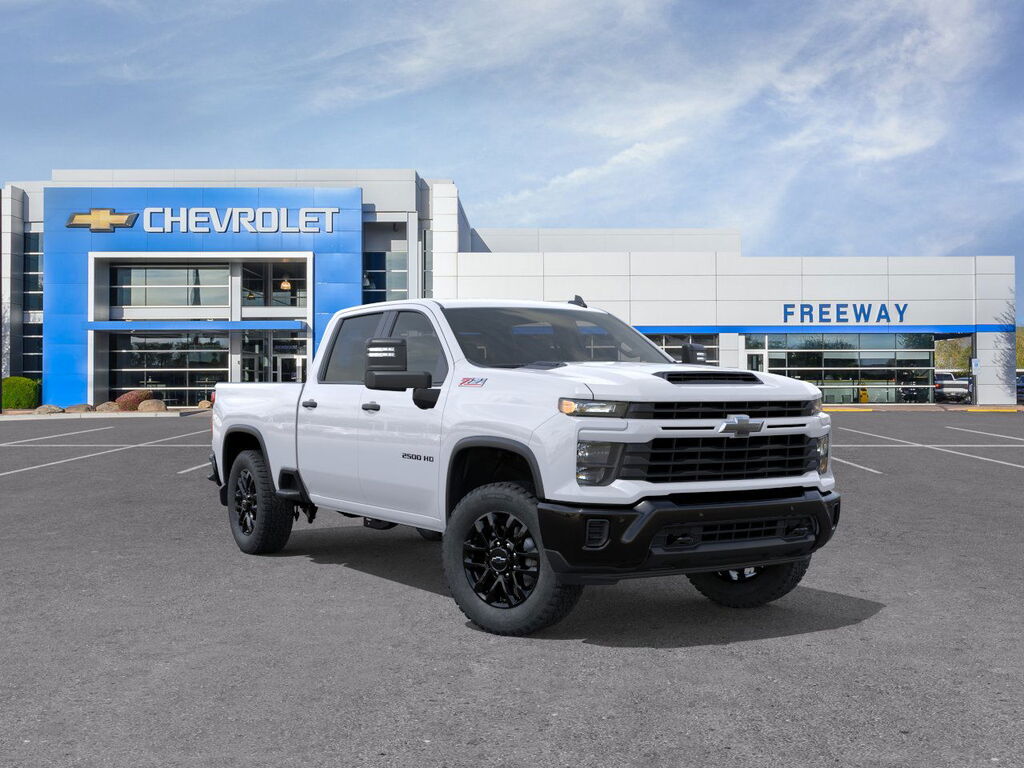 2026 Chevrolet Silverado 2500HD Crew Cab Custom 4WD