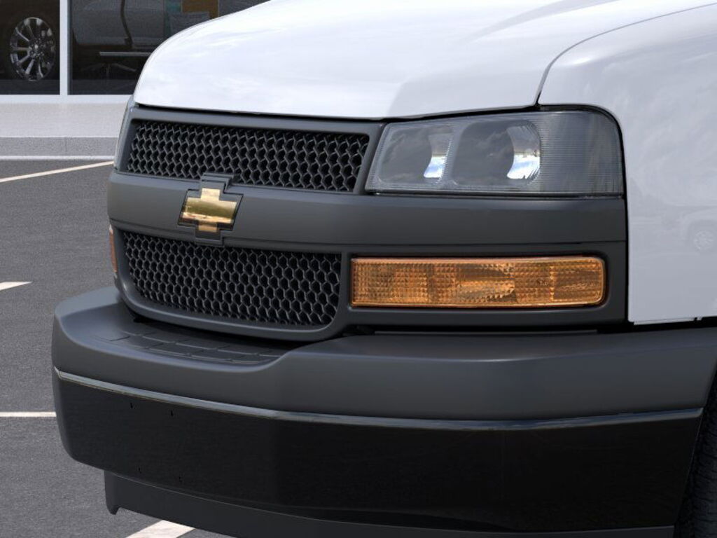 2025 Chevrolet Express Cargo Work Van - Photo 13