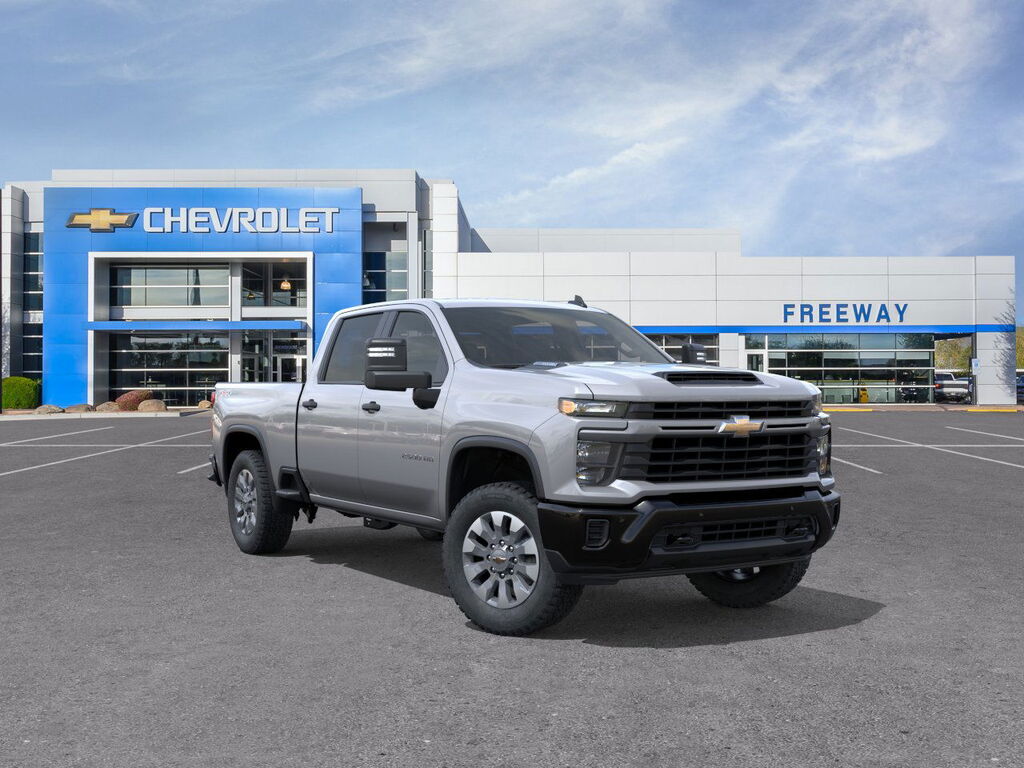 2026 Chevrolet Silverado 2500HD Crew Cab Custom 4WD