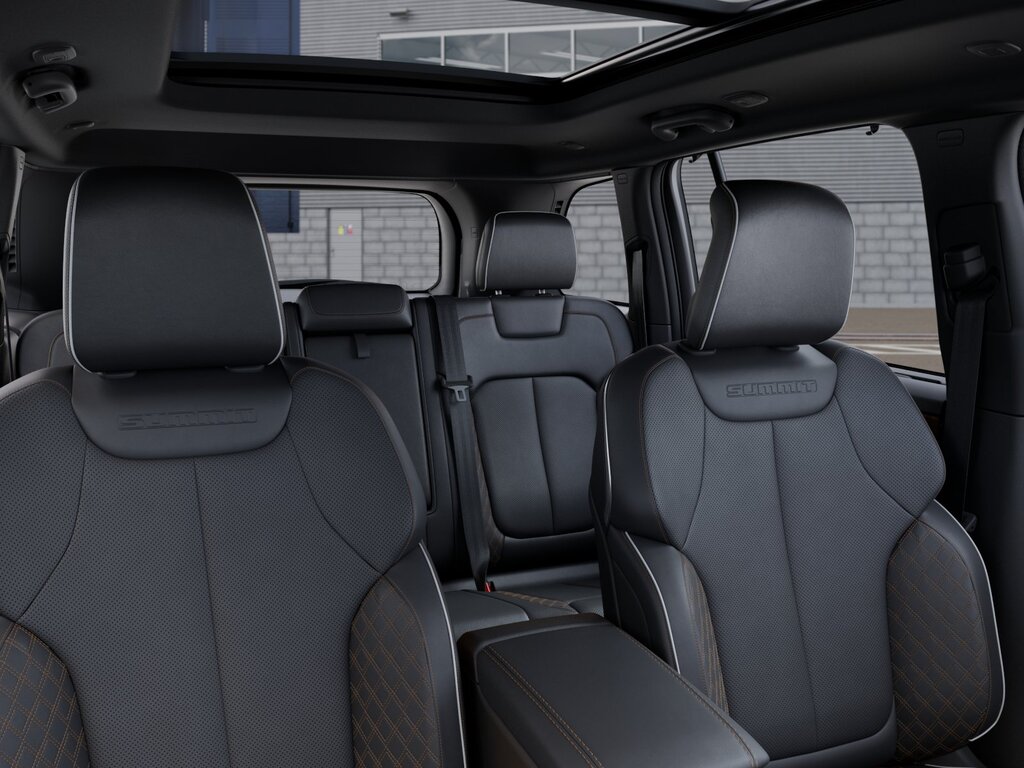 2025 Jeep Grand Cherokee Summit