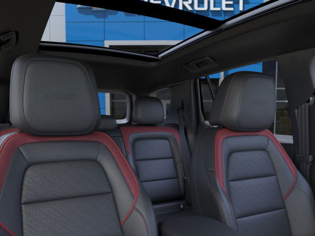 2026 Chevrolet Equinox RS photo 2