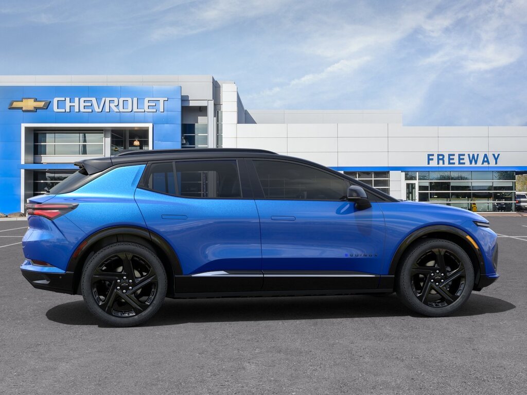 2024 Chevrolet Equinox EV RS - Photo 9
