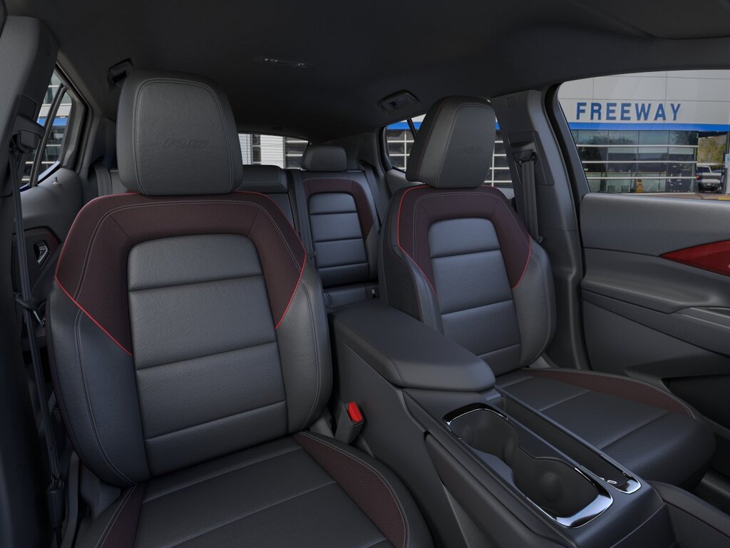 2024 Chevrolet Equinox EV RS - Photo 31