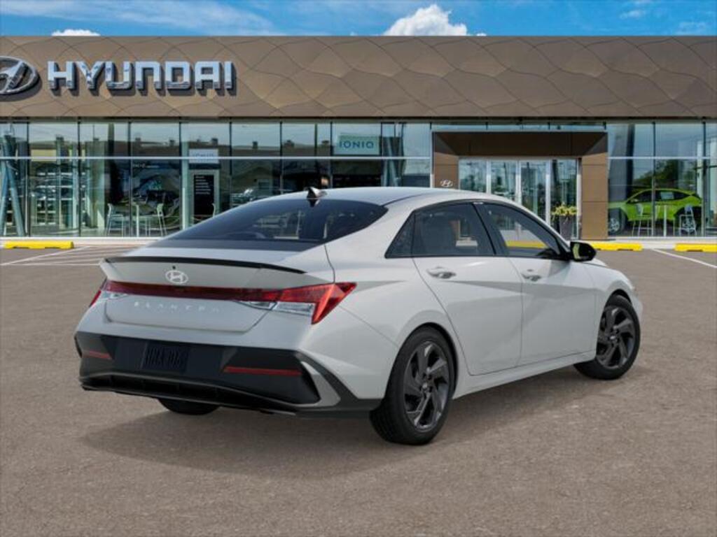2026 Hyundai Elantra SEL