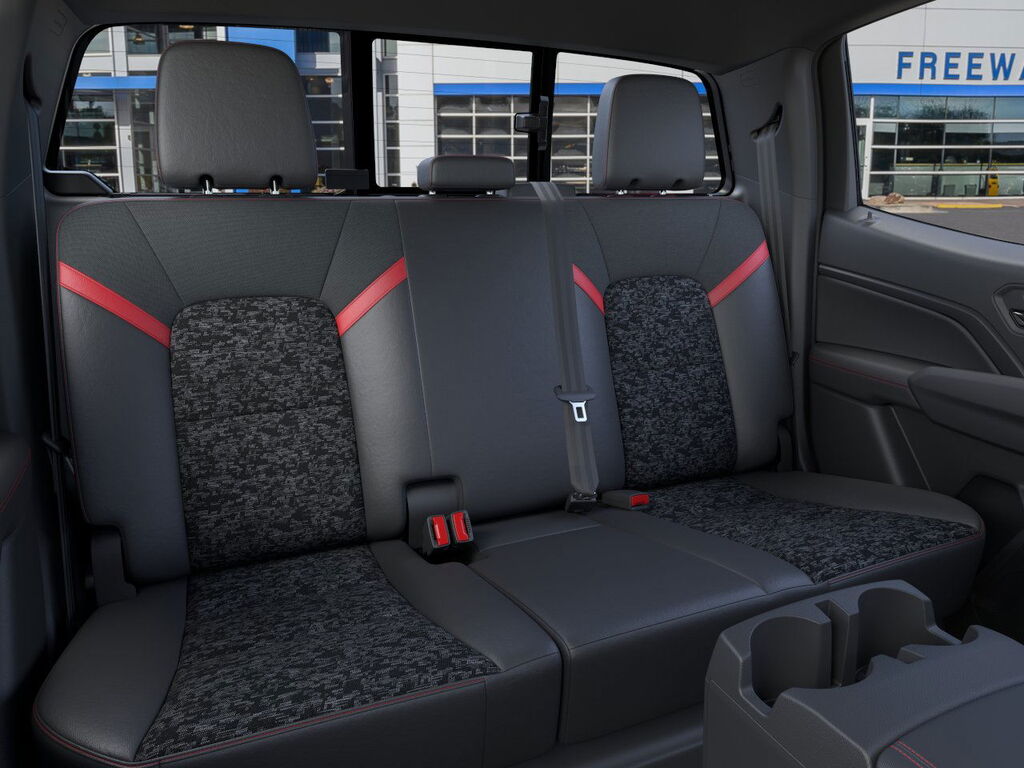 2026 Chevrolet Colorado Z71 - Photo 17