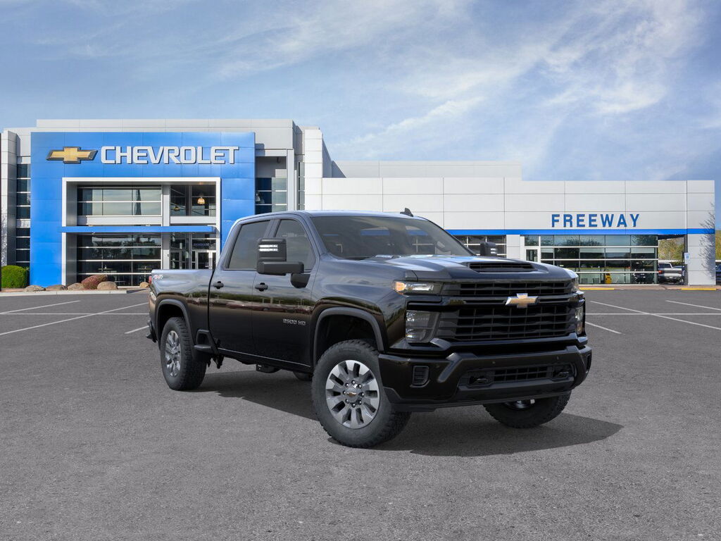 2026 Chevrolet Silverado 2500HD Crew Cab Custom 4WD