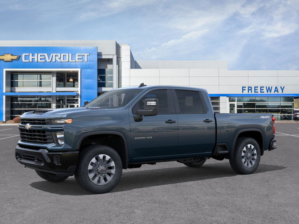 2026 Chevrolet Silverado 2500HD Crew Cab Custom 4WD