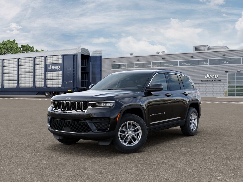 2026 Jeep Grand Cherokee Laredo