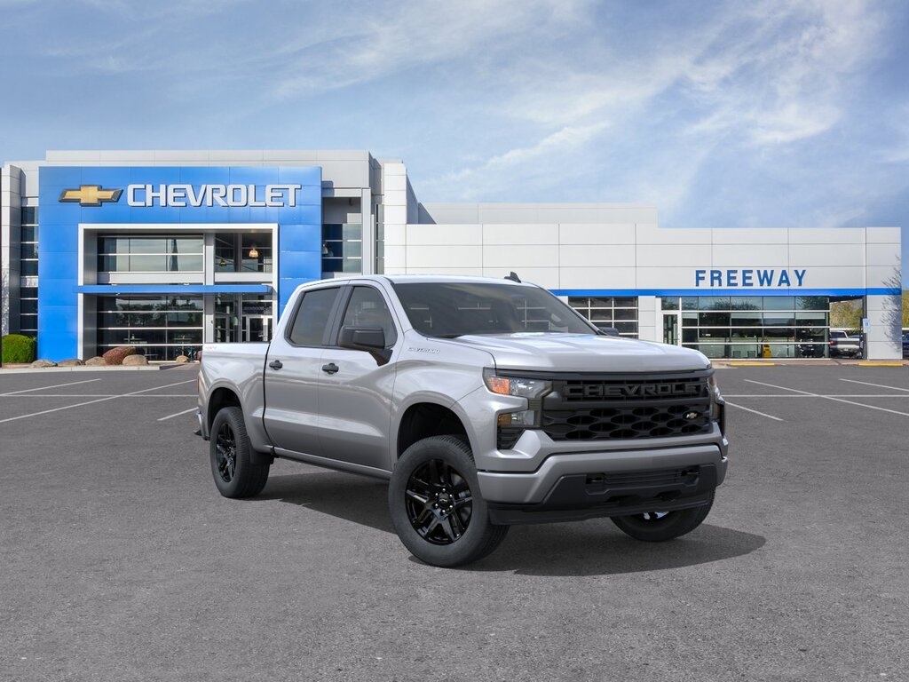 2026 Chevrolet Silverado 1500 Crew Cab Custom 4WD