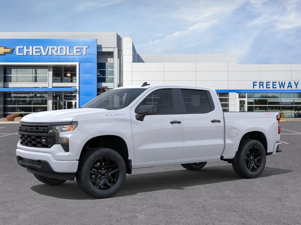 2026 Chevrolet Silverado 1500 Crew Cab Custom 4WD