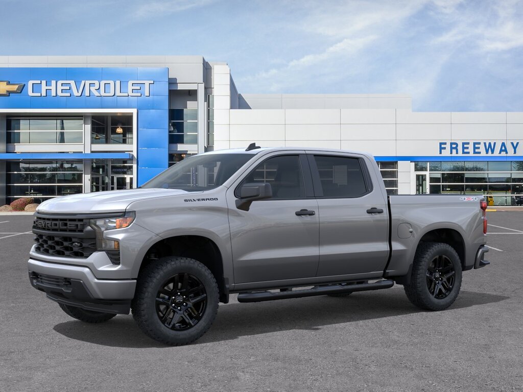 2026 Chevrolet Silverado 1500 Crew Cab Custom 4WD