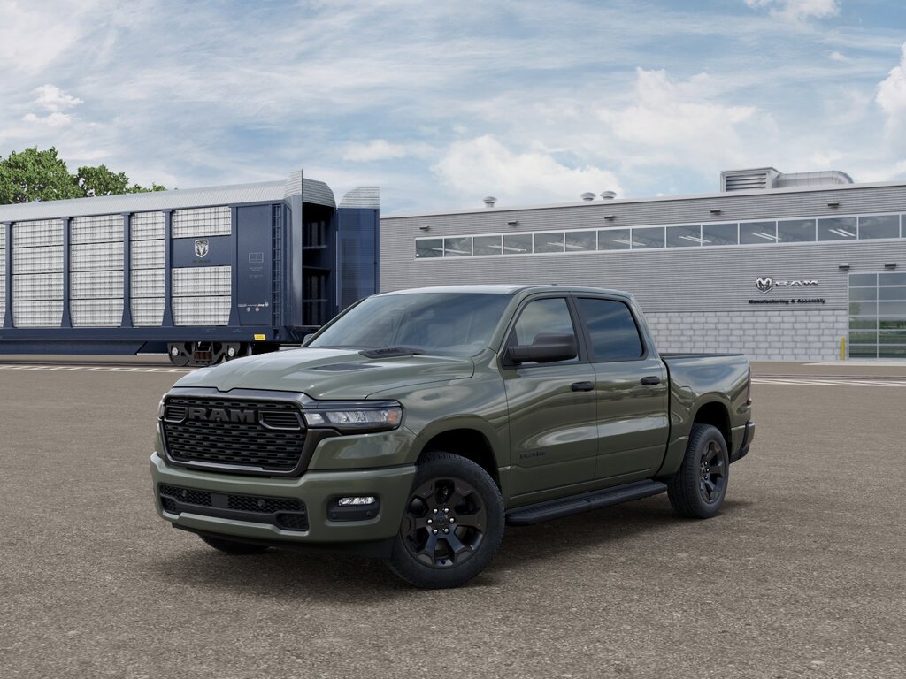 2026 Ram 1500 Crew Cab Express
