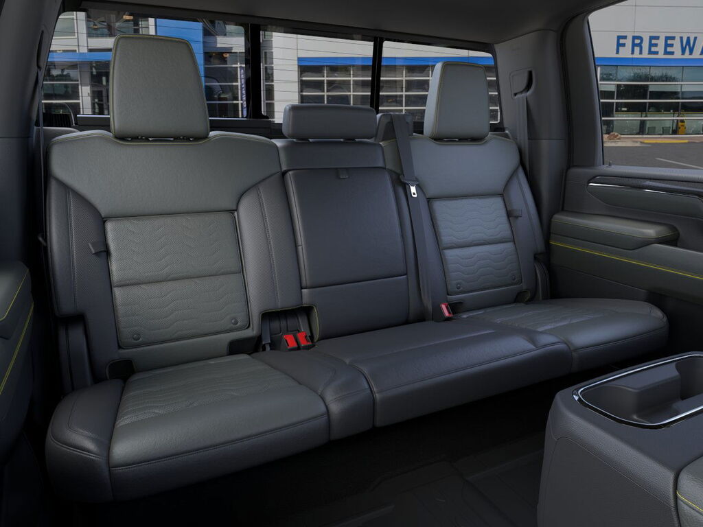 2024 Chevrolet Silverado 2500HD ZR2 - Photo 33