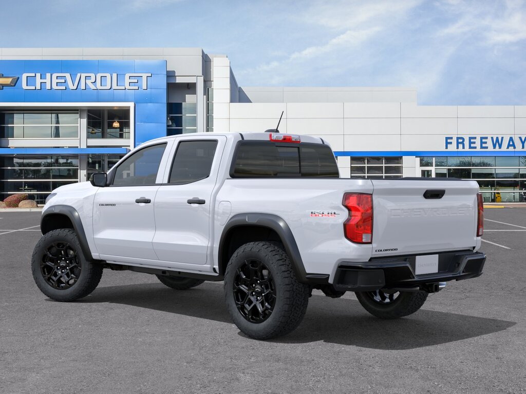 2026 Chevrolet Colorado Trail Boss - Photo 3