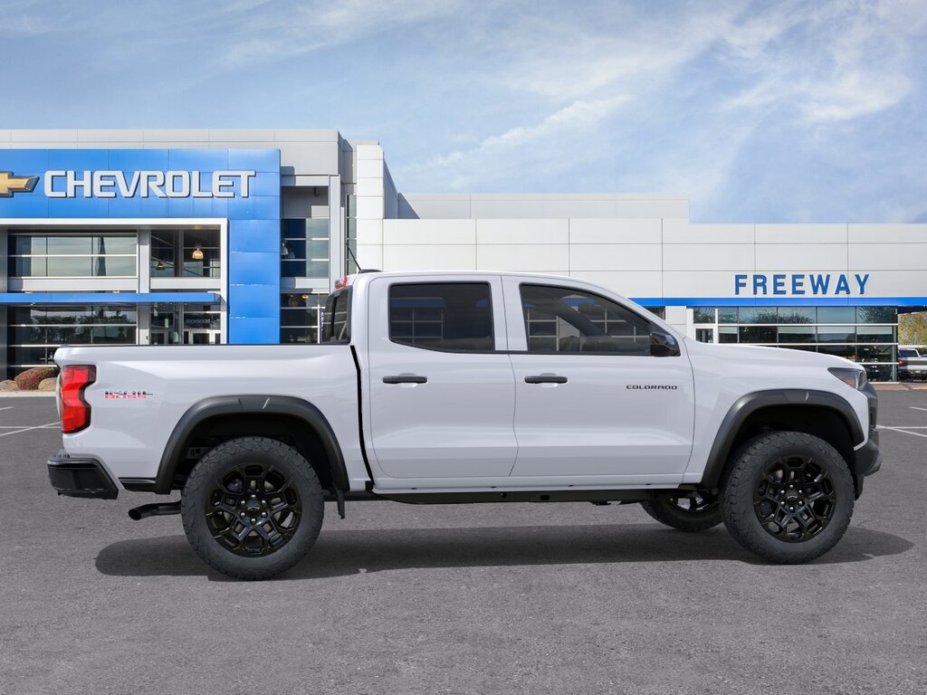 2026 Chevrolet Colorado Trail Boss - Photo 5