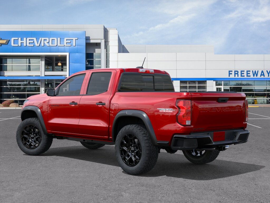 2026 Chevrolet Colorado Trail Boss - Photo 3