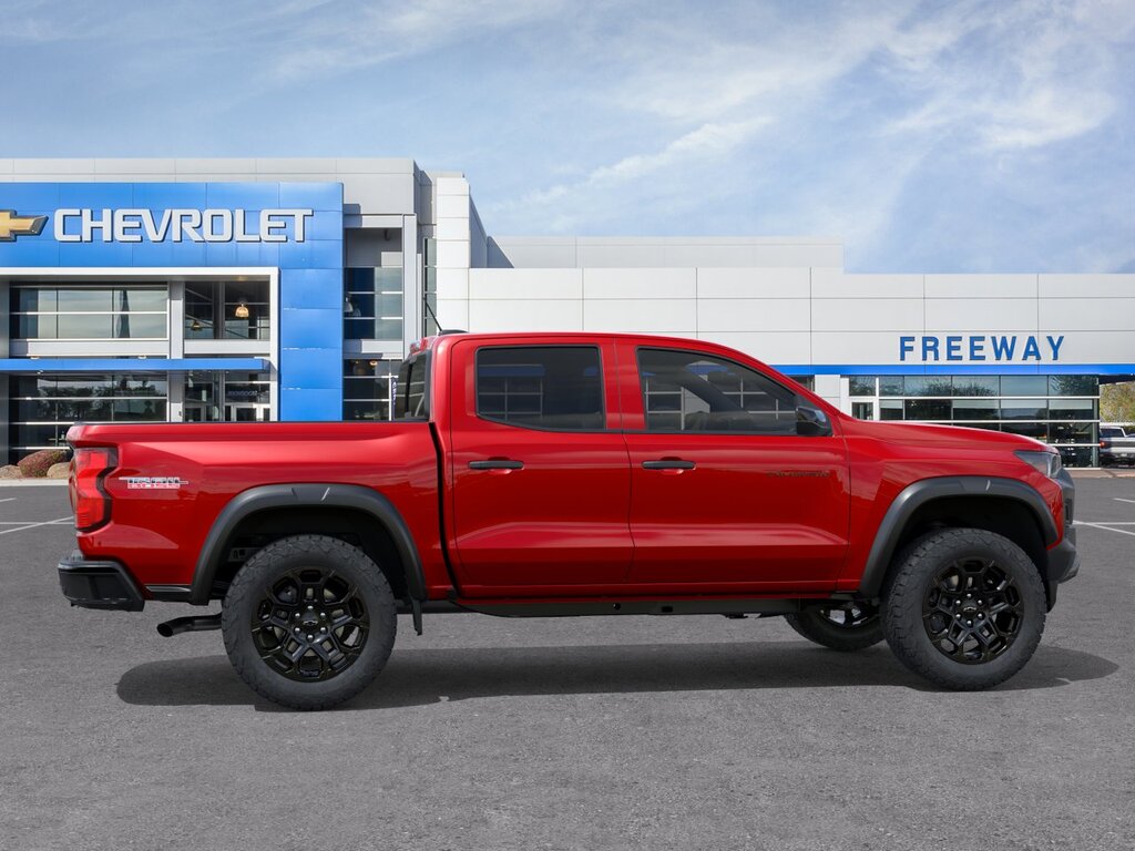 2026 Chevrolet Colorado Trail Boss - Photo 5