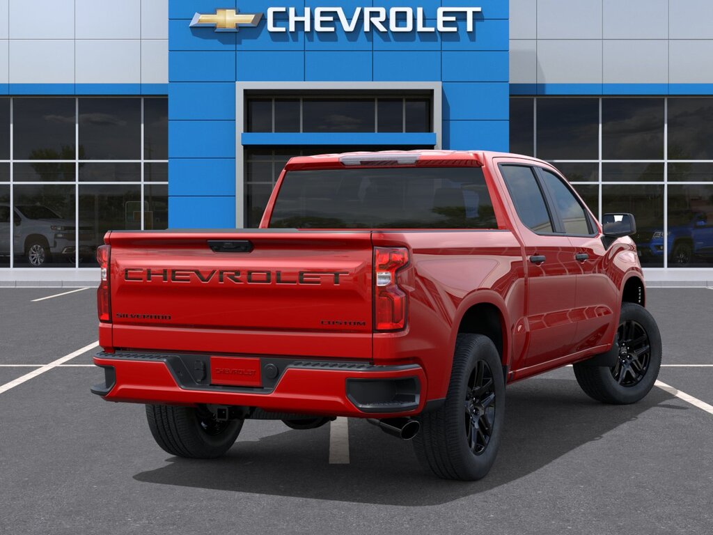 2026 Chevrolet Silverado 1500 Crew Cab Custom