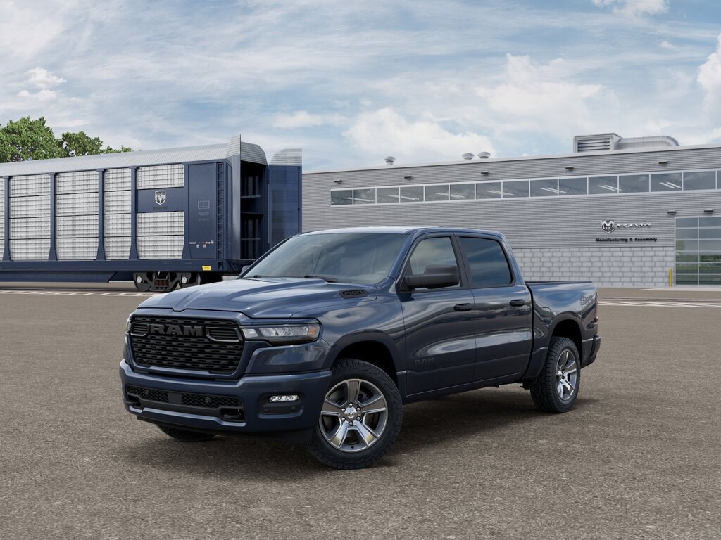 2026 Ram 1500 Crew Cab Express