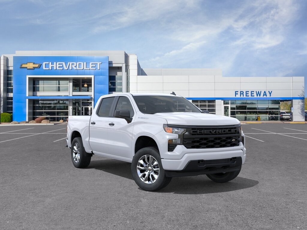 2026 Chevrolet Silverado 1500 Crew Cab Custom 4WD