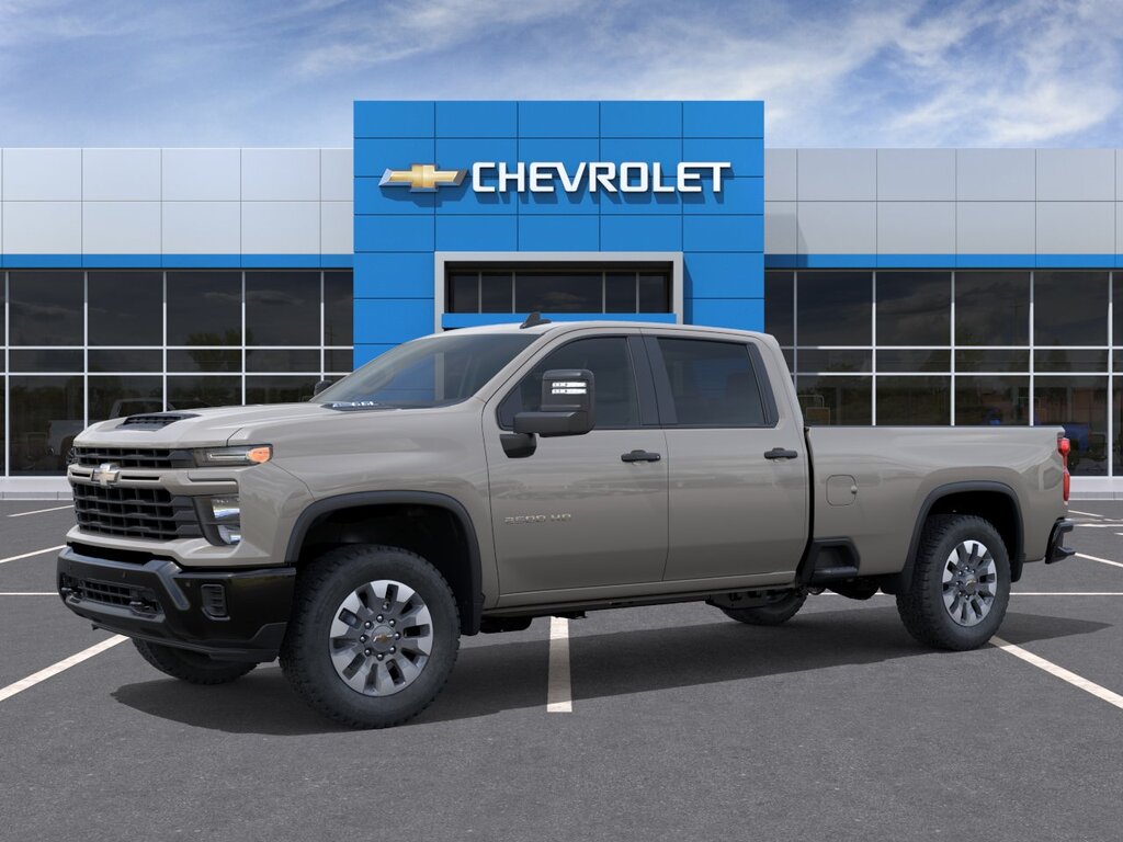 2026 Chevrolet Silverado 2500HD Crew Cab Custom