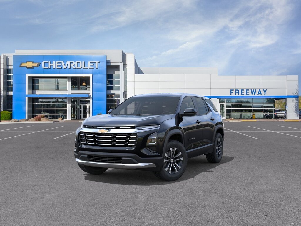2027 Chevrolet Equinox LT - Photo 8