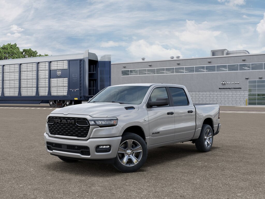 2026 Ram 1500 Crew Cab Express