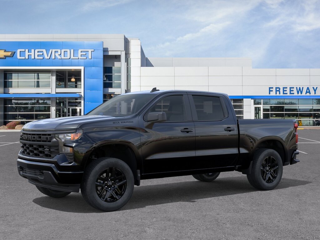 2026 Chevrolet Silverado 1500 Crew Cab Custom