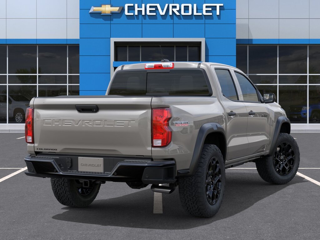 2026 Chevrolet Colorado Trail Boss - Photo 4